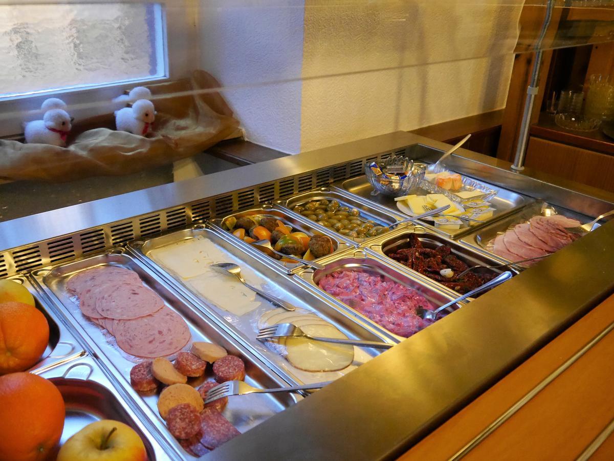 Hotel-gasthof-destille-eisenbahn 2*
